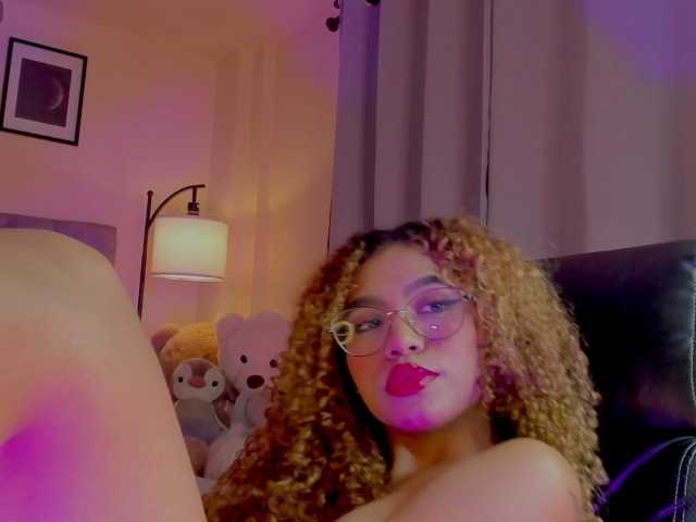 Ximena-sotto live cam on BongaCams