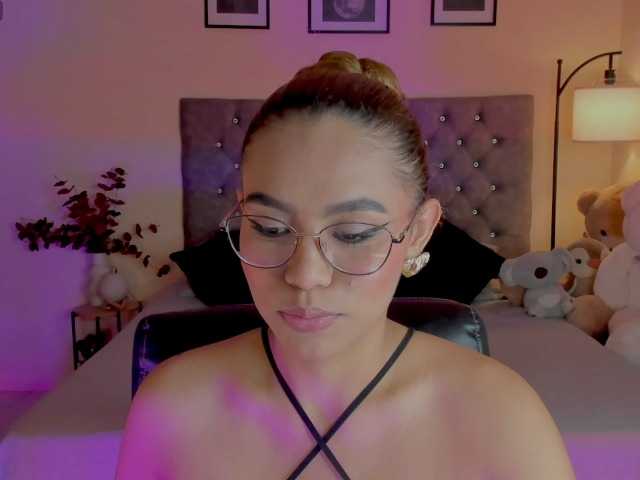 Ximena-sotto live cam on BongaCams