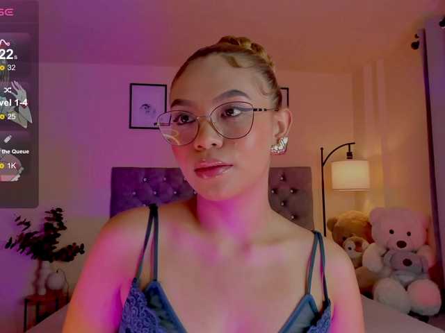 Ximena-sotto live webcam show