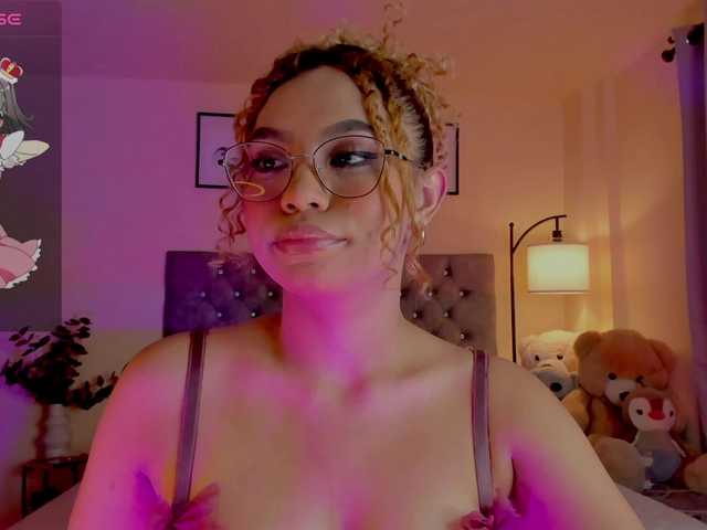 Ximena-sotto live cam on UnifiedCams