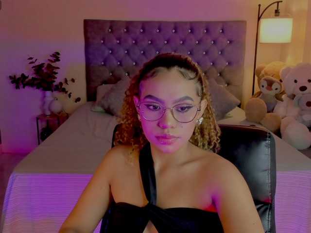 Ximena-sotto live cam on BongaCams