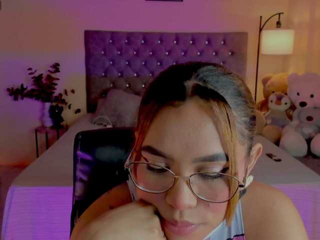 Ximena-sotto live cam on BongaCams