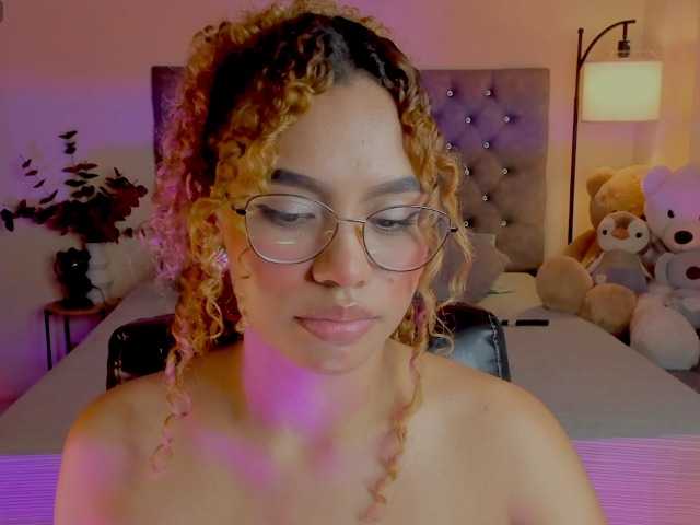 Ximena-sotto live cam on BongaCams