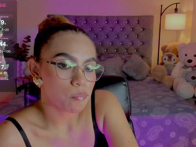 Ximena-sotto live cam on BongaCams