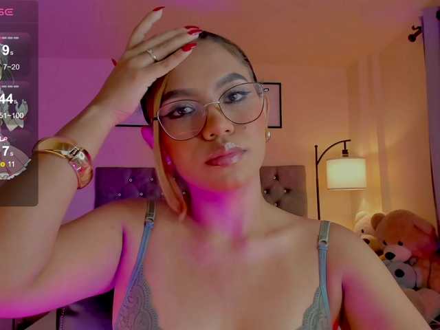 Ximena-sotto live cam on BongaCams