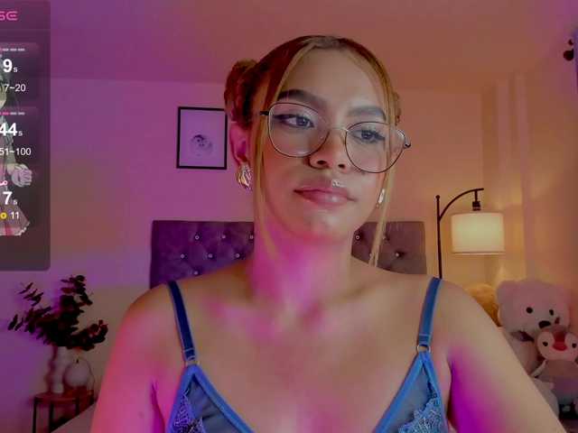 Ximena-sotto live cam on BongaCams