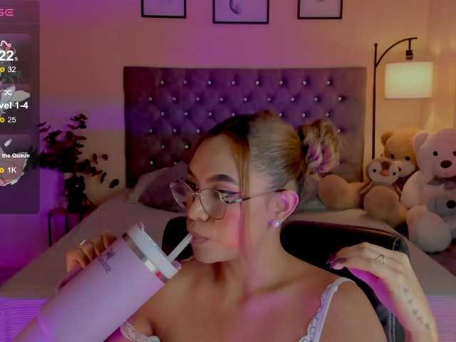Ximena-sotto live cam on BongaCams