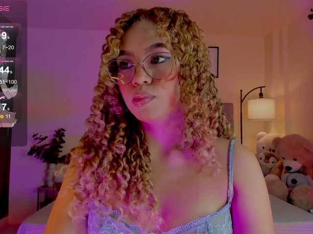 Ximena-sotto live cam on UnifiedCams