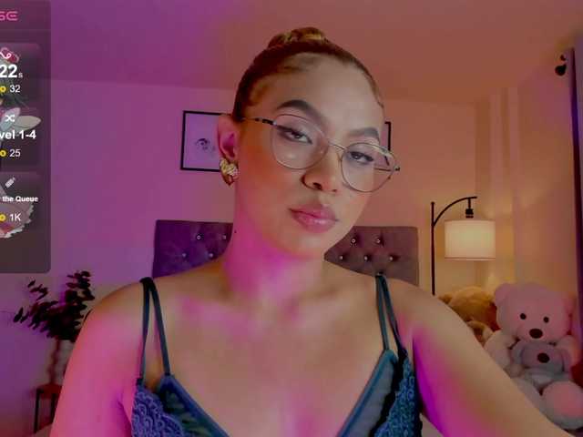Ximena-sotto live webcam show