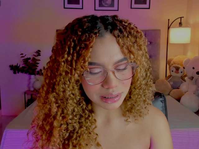 Ximena-sotto live cam on BongaCams