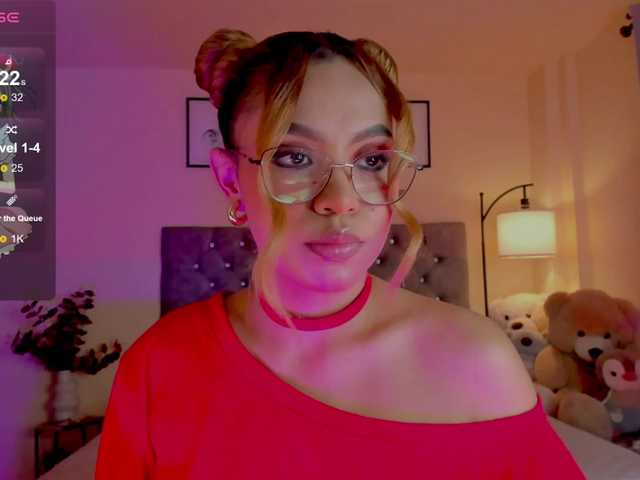 Ximena-sotto live cam on UnifiedCams