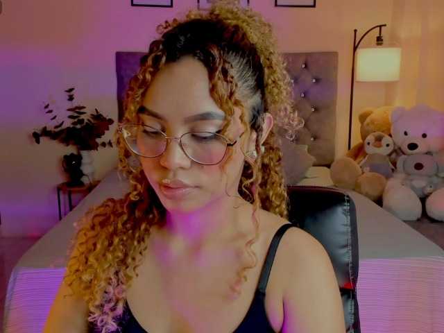 Ximena-sotto live cam on BongaCams