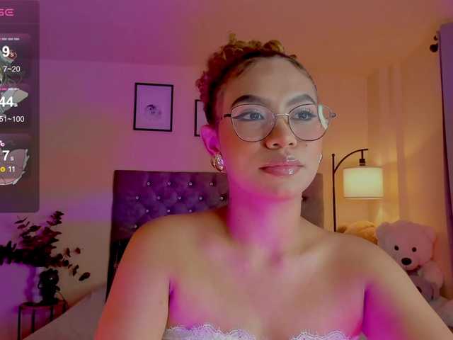 Ximena-sotto live cam on BongaCams