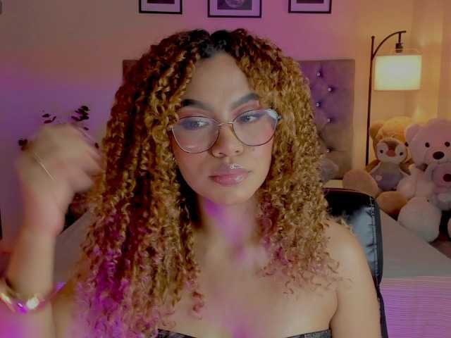 Ximena-sotto live cam on BongaCams