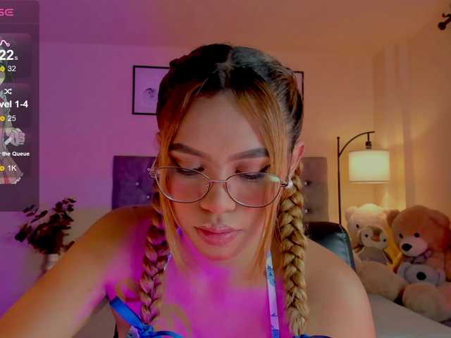 Ximena-sotto live cam on UnifiedCams