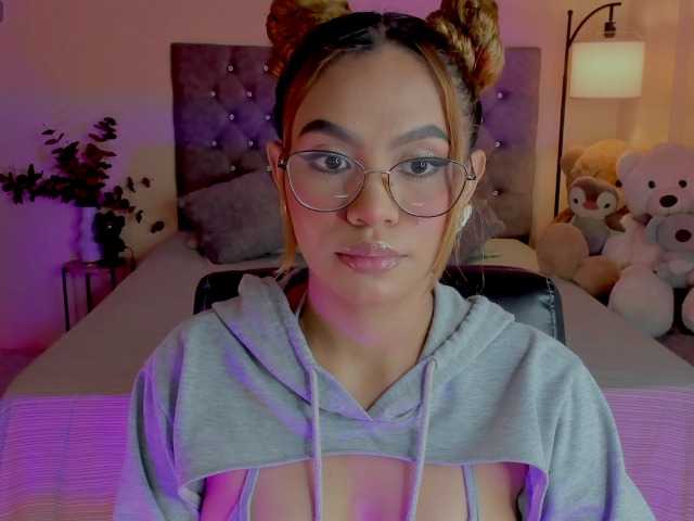 Ximena-sotto live cam on BongaCams
