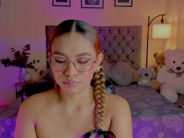 Ximena-sotto live cam on BongaCams