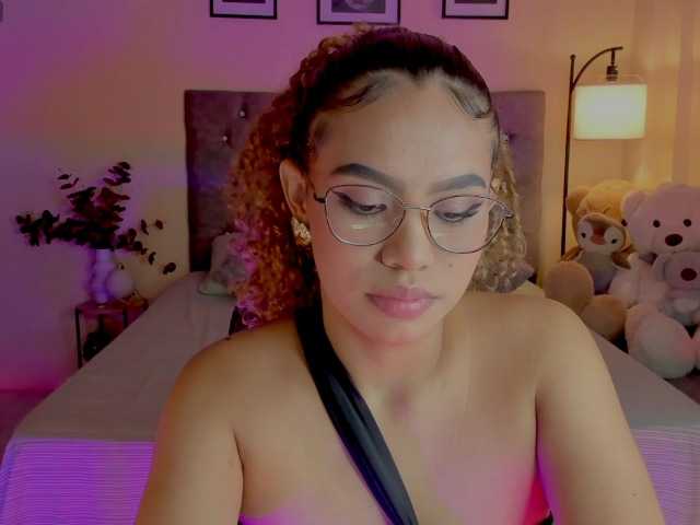 Ximena-sotto live cam on BongaCams