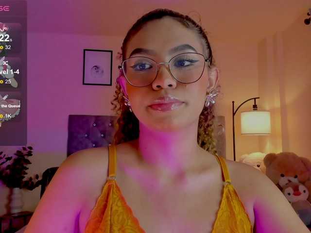 Ximena-sotto live cam on BongaCams