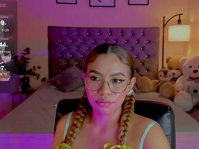 Ximena-sotto live cam on BongaCams