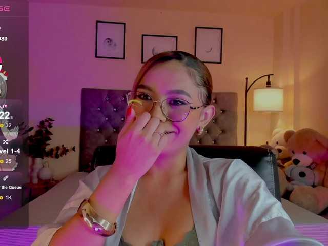 Ximena-sotto live cam on UnifiedCams