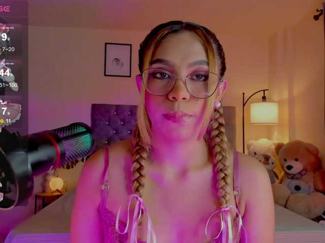 Ximena-sotto live cam on BongaCams