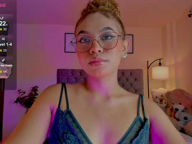 Ximena-sotto live cam on BongaCams