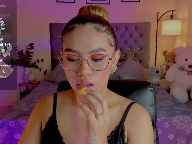 Ximena-sotto live cam on BongaCams