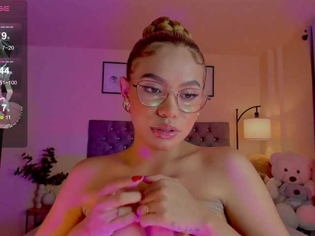 Ximena-sotto live webcam show