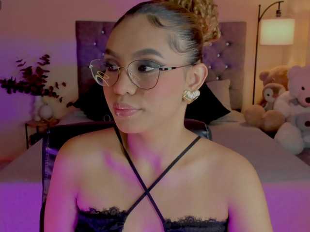 Ximena-sotto live cam on BongaCams