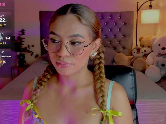 Ximena-sotto live cam on BongaCams