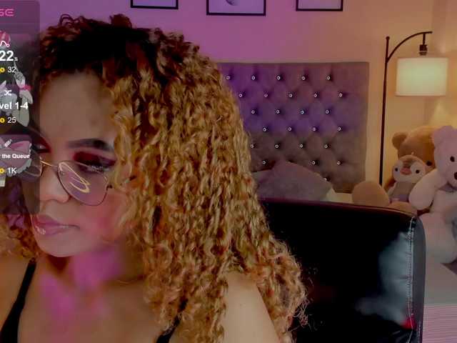 Ximena-sotto live cam on BongaCams