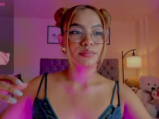 Ximena-sotto live cam on BongaCams