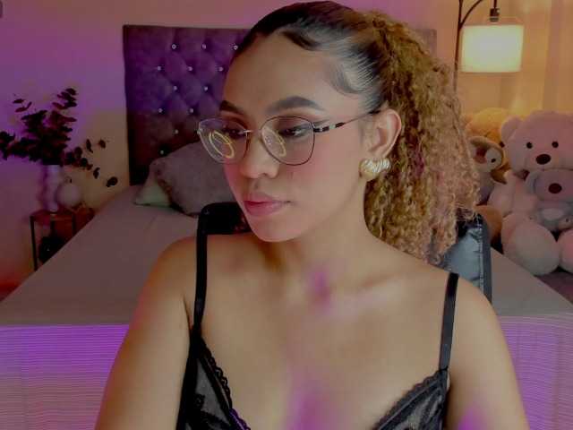 Ximena-sotto live cam on BongaCams