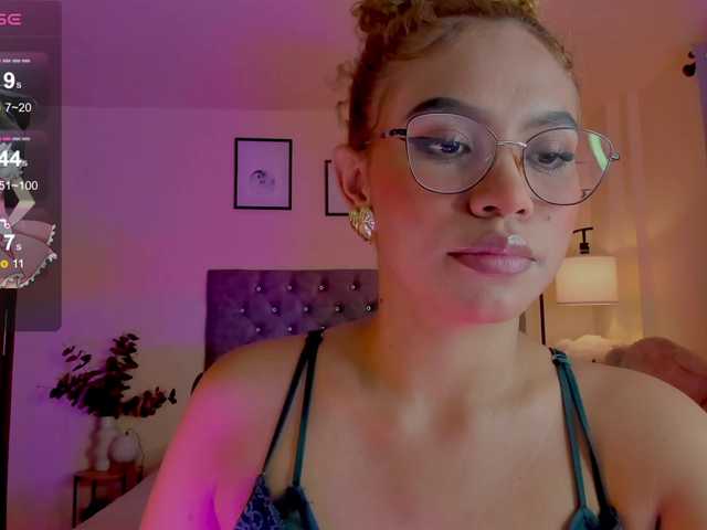 Ximena-sotto live cam on BongaCams