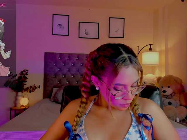 Ximena-sotto live cam on UnifiedCams