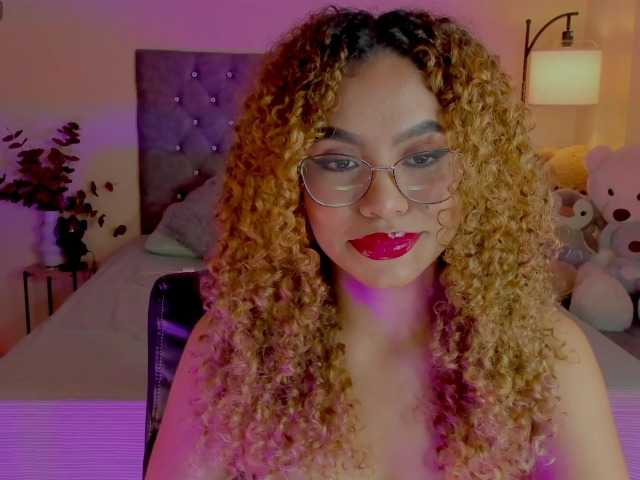 Ximena-sotto live cam on BongaCams