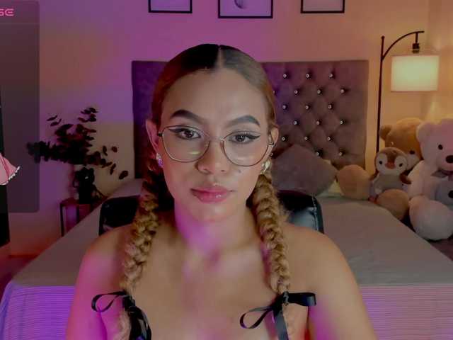 Ximena-sotto live cam on BongaCams