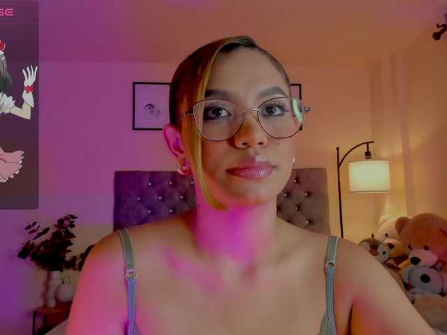 Ximena-sotto live cam on UnifiedCams