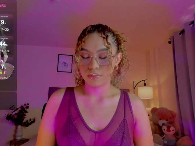 Ximena-sotto live cam on BongaCams