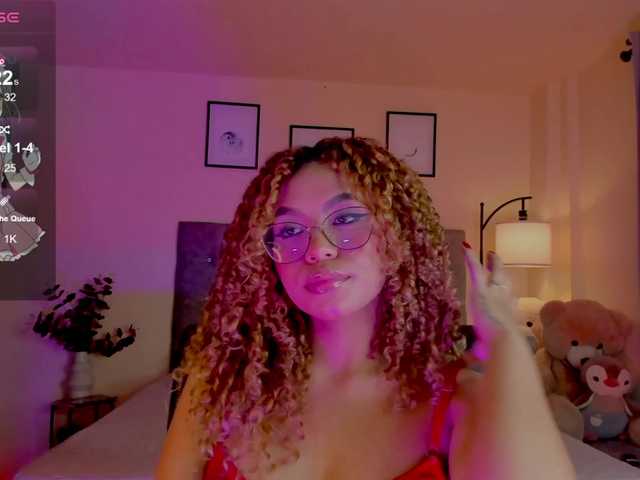 Ximena-sotto live cam on BongaCams