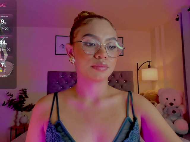 Ximena-sotto live webcam show