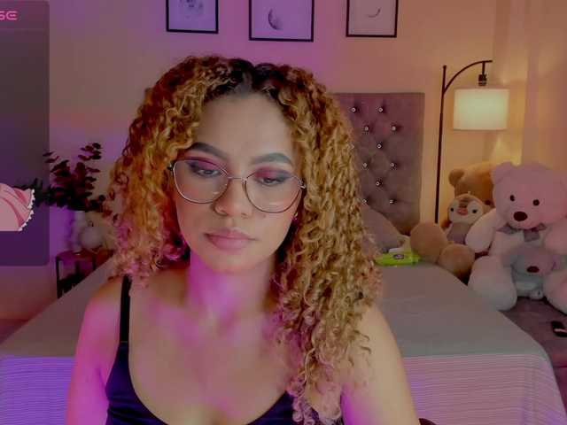 Ximena-sotto live cam on BongaCams