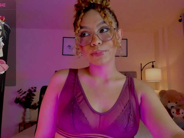 Ximena-sotto live cam on BongaCams