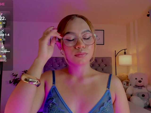 Ximena-sotto live webcam show