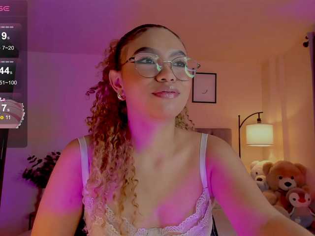 Ximena-sotto live cam on BongaCams