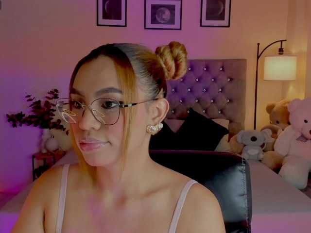 Ximena-sotto live cam on BongaCams