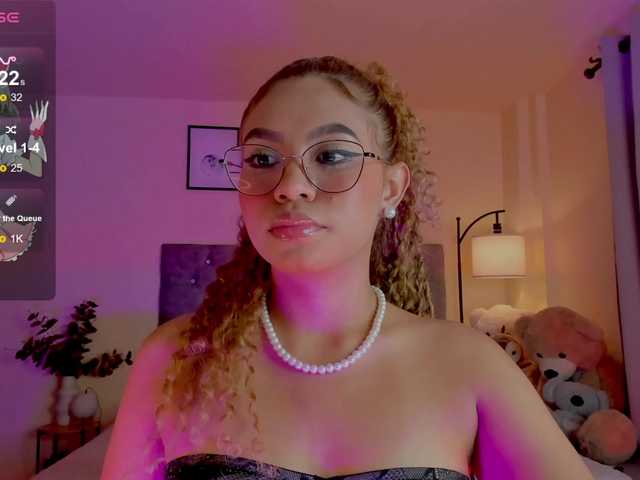 Ximena-sotto live cam on BongaCams