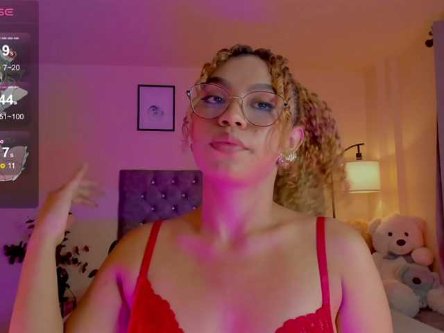 Ximena-sotto live cam on BongaCams