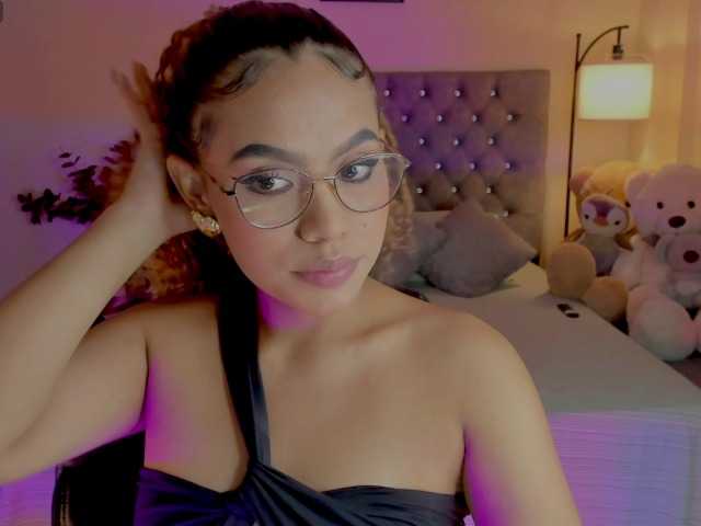 Ximena-sotto live cam on BongaCams